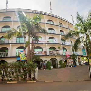 La Grand Chez Johnson Hotel Muyenga